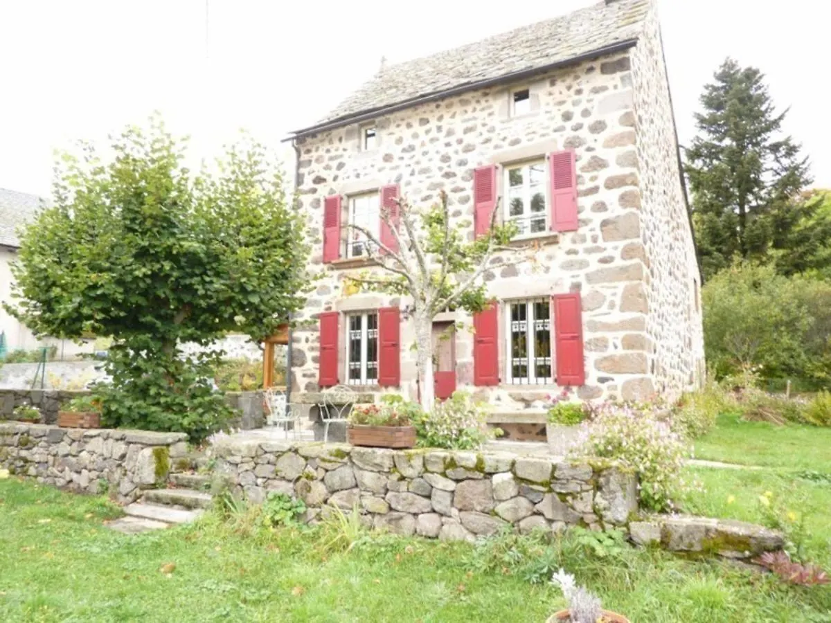 Maison De Caractere Au Coeur Des Volcans D'Auvergne Avec Jardin, Cheminee Et Proche Des Activites Outdoor - Fr-1-742-464 Dienne  France